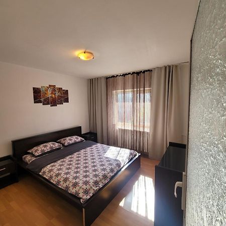 Alia Apartamento Oradea Exterior foto
