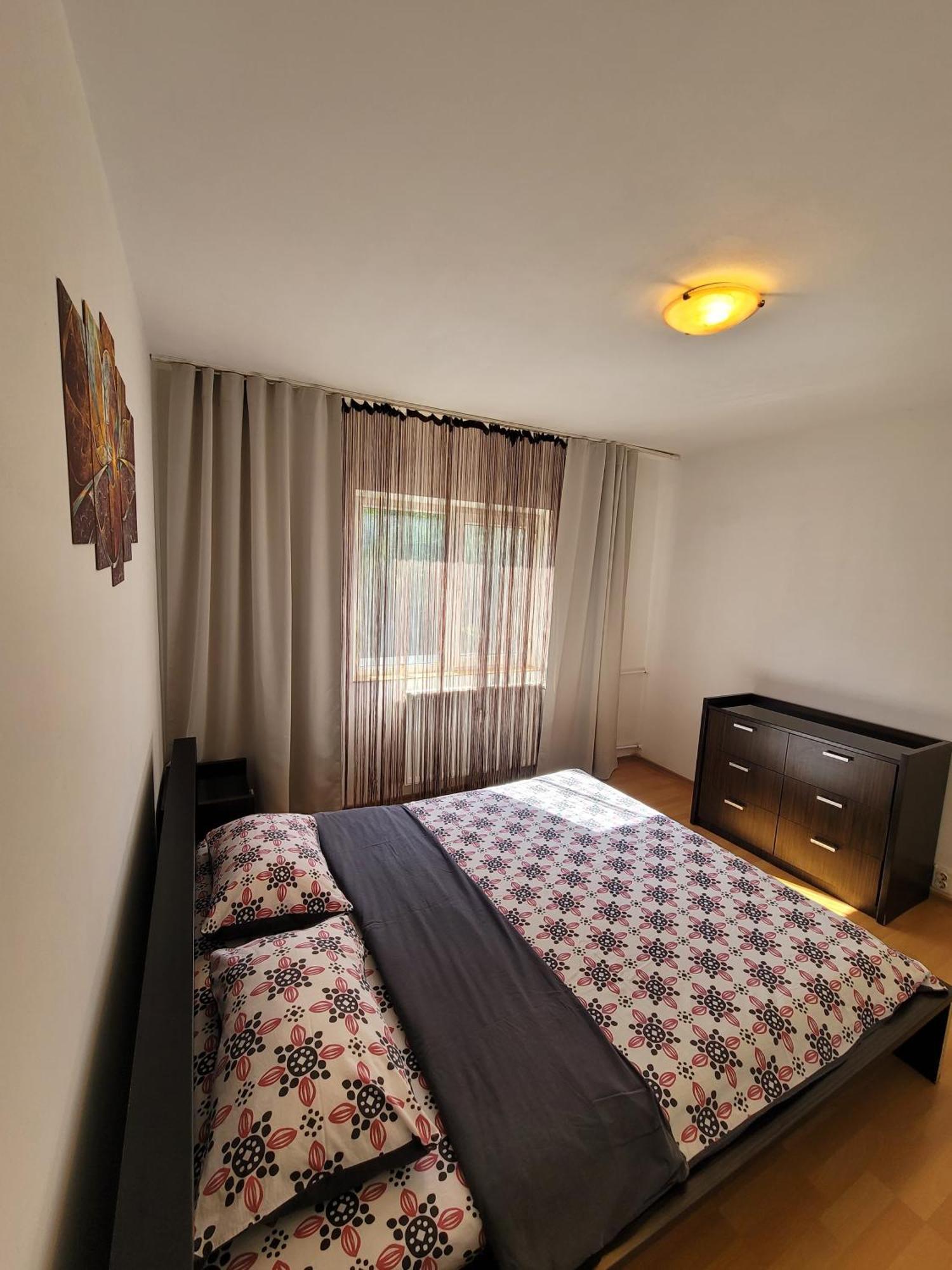 Alia Apartamento Oradea Exterior foto